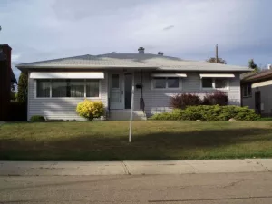 House in Ottewell, Edmonton for sale buying a home