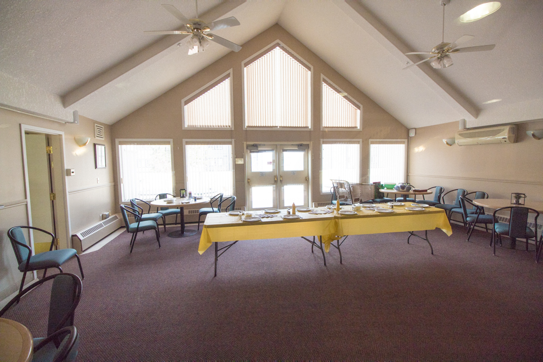 Wolf Willow Manor, Callingwood South, Edmonton Condo Profile GimmeShelter